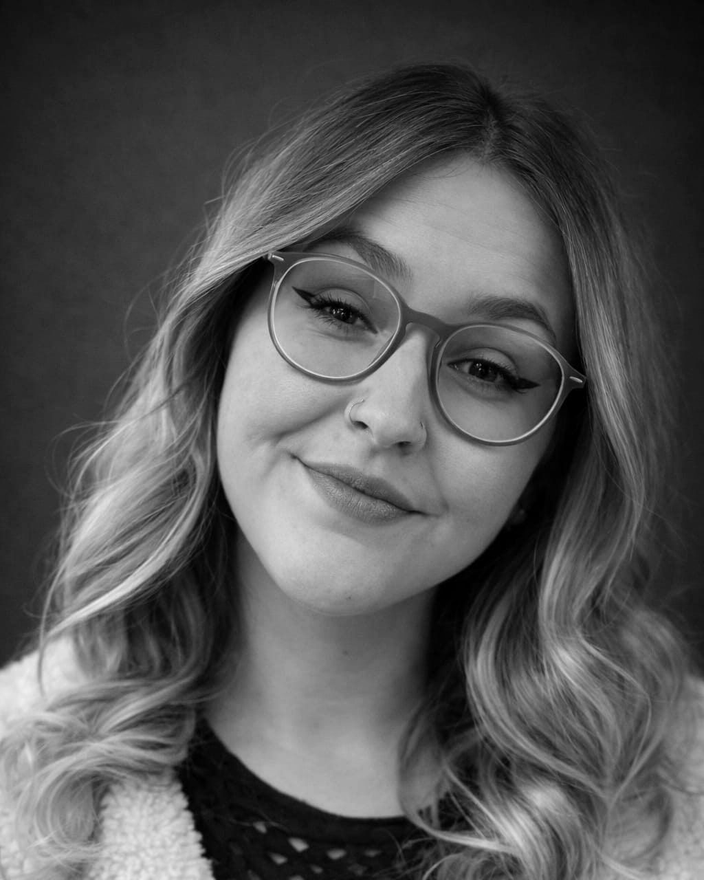 Portrait von Nina
